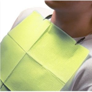 Bavete pentru pacienți 33×45 cm – hârtie + polietilenă (2 straturi)